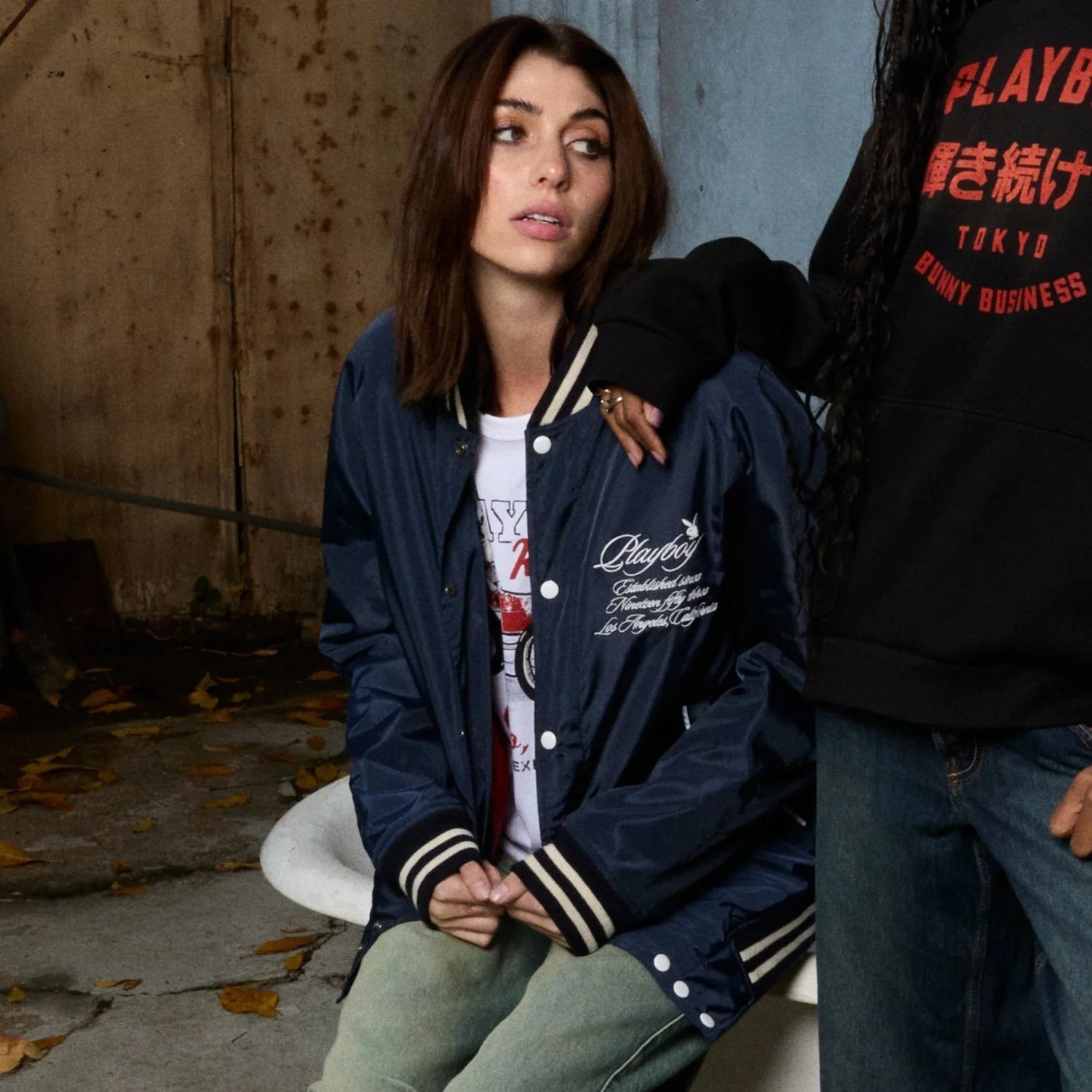 Playboy EST.53 giacca varsity blu con maniche pelle
