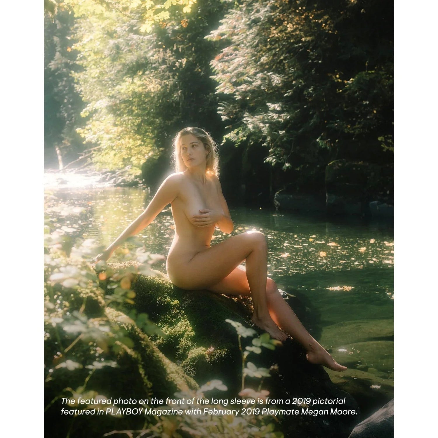Playboy Au Naturel Megan Moore maglia tie-dye blu