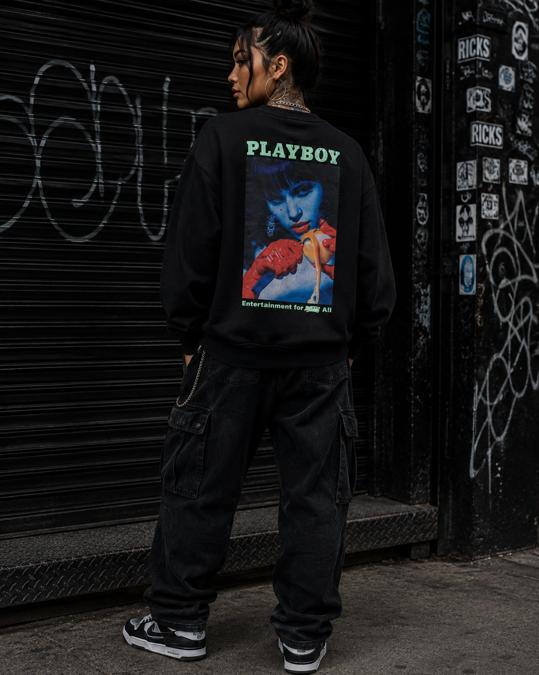 Playboy Gaze felpa unisex nera girocollo grafica archive
