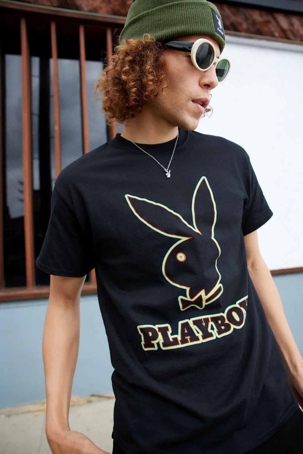 Playboy Outline Graphic T-Shirt maglietta cotone