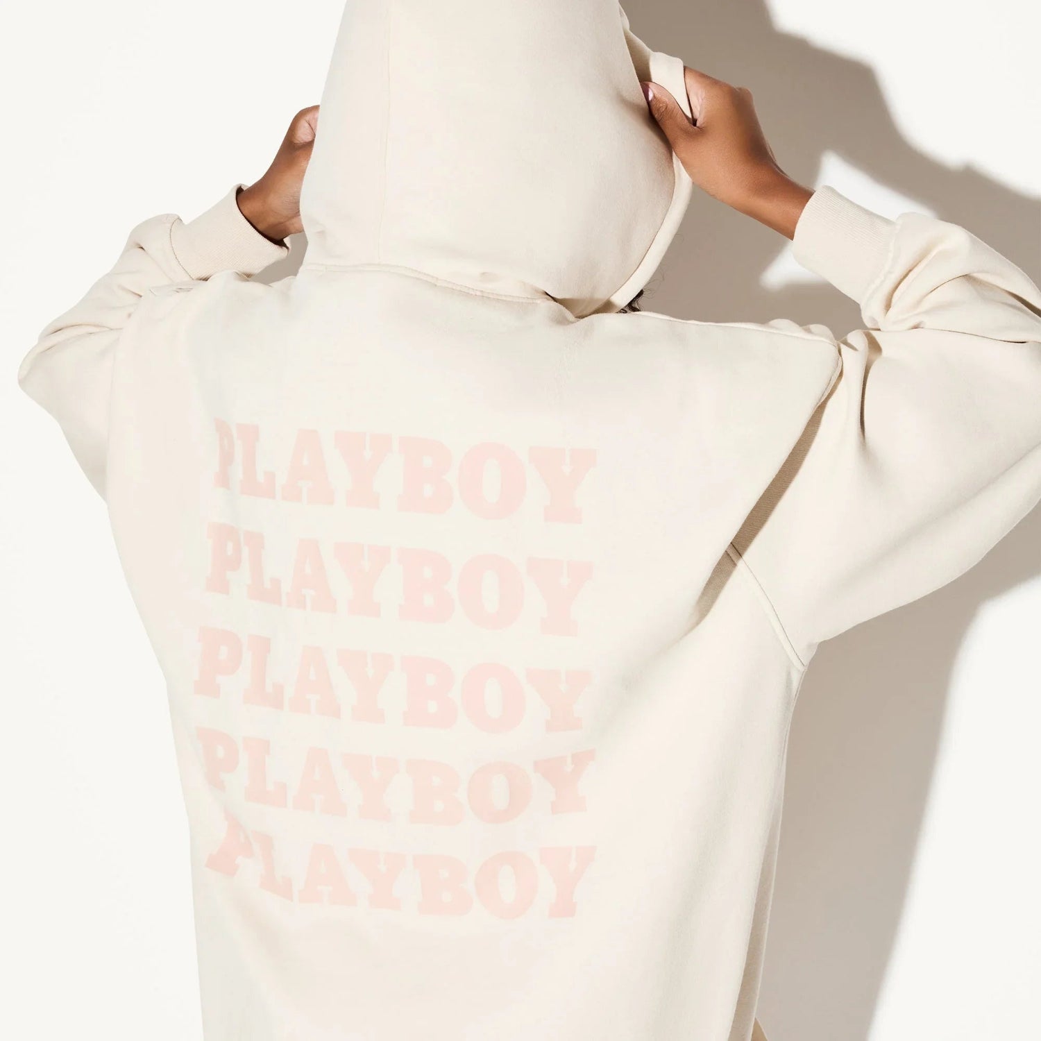 Playboy Repeat Print vestito felpa donna sabbia cappuccio